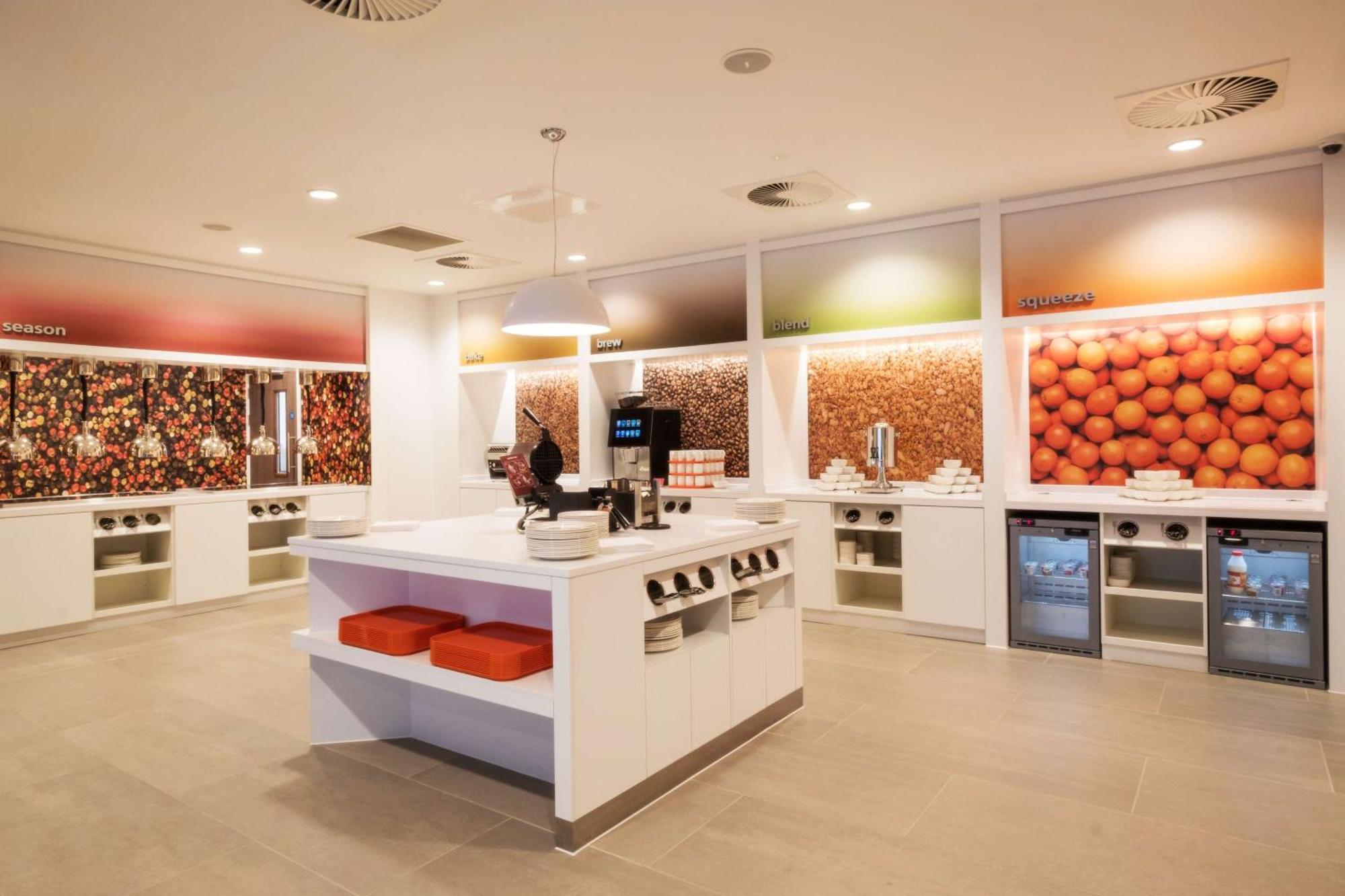 Hampton By Hilton Aberdeen Airport Dyce Exterior foto